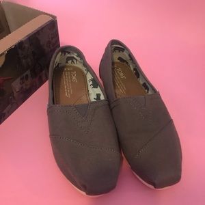 Brand new in the box Toms size 6.5